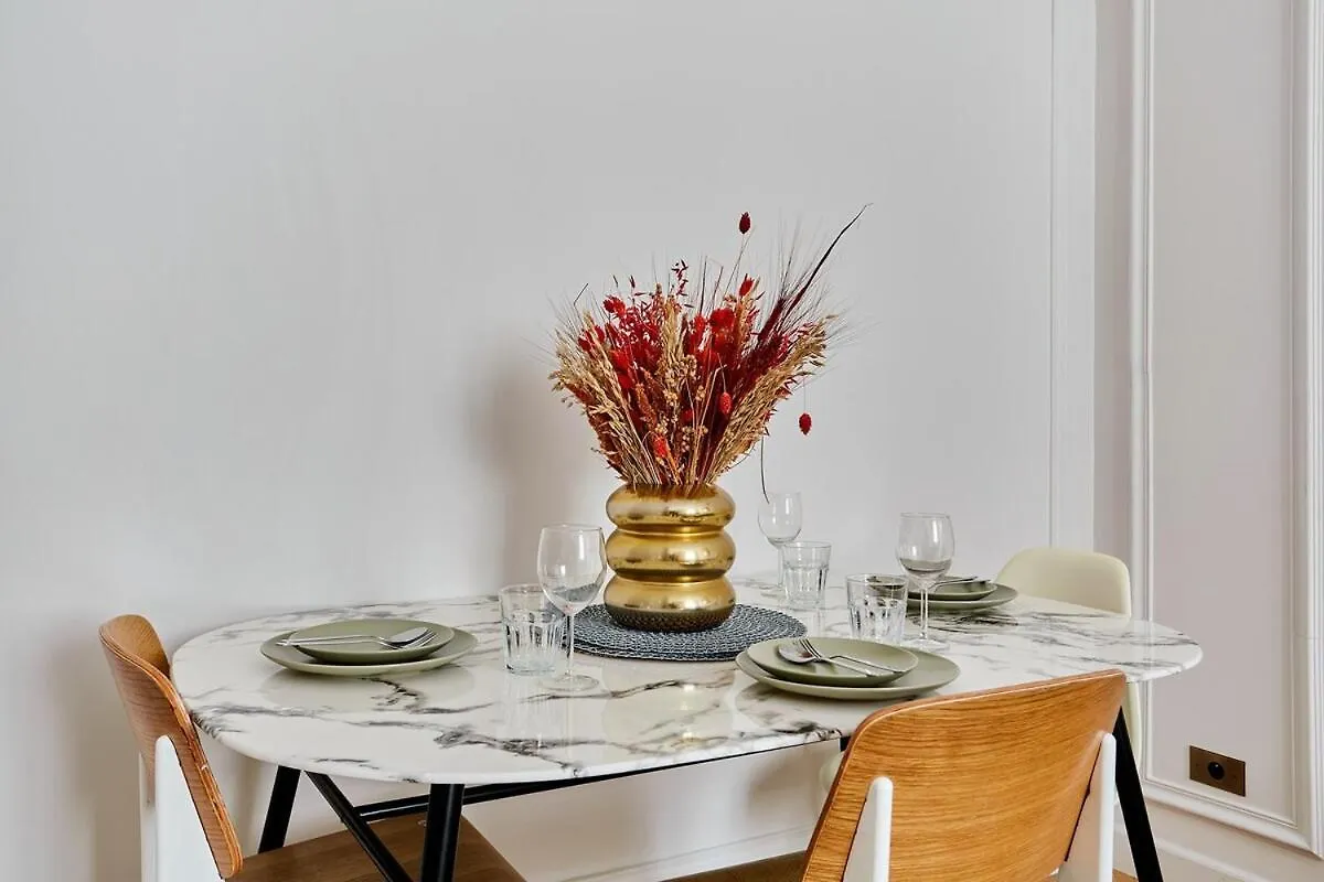 Magnificent Apartment Etoile By Studioprestige Paris France
